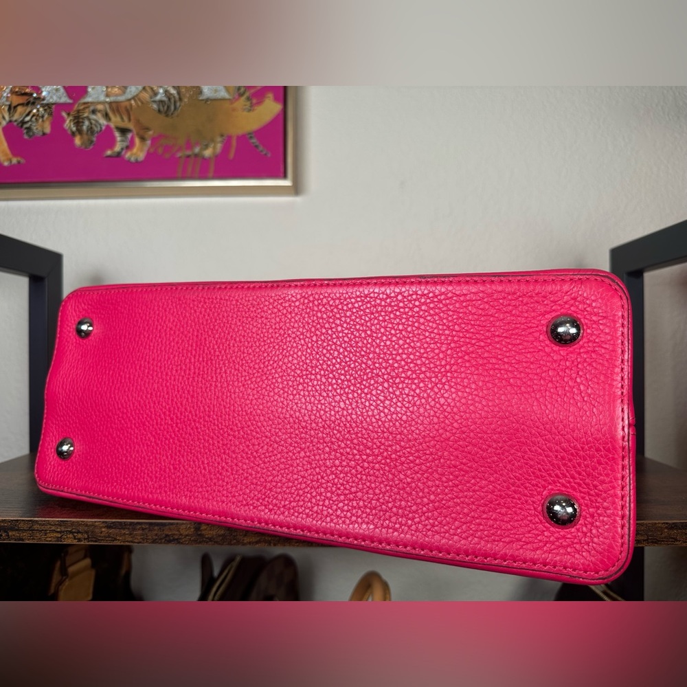 Authentic Louis Vuitton Hot Pink Capucines Top Handle Satchel - Picture 7 of 16